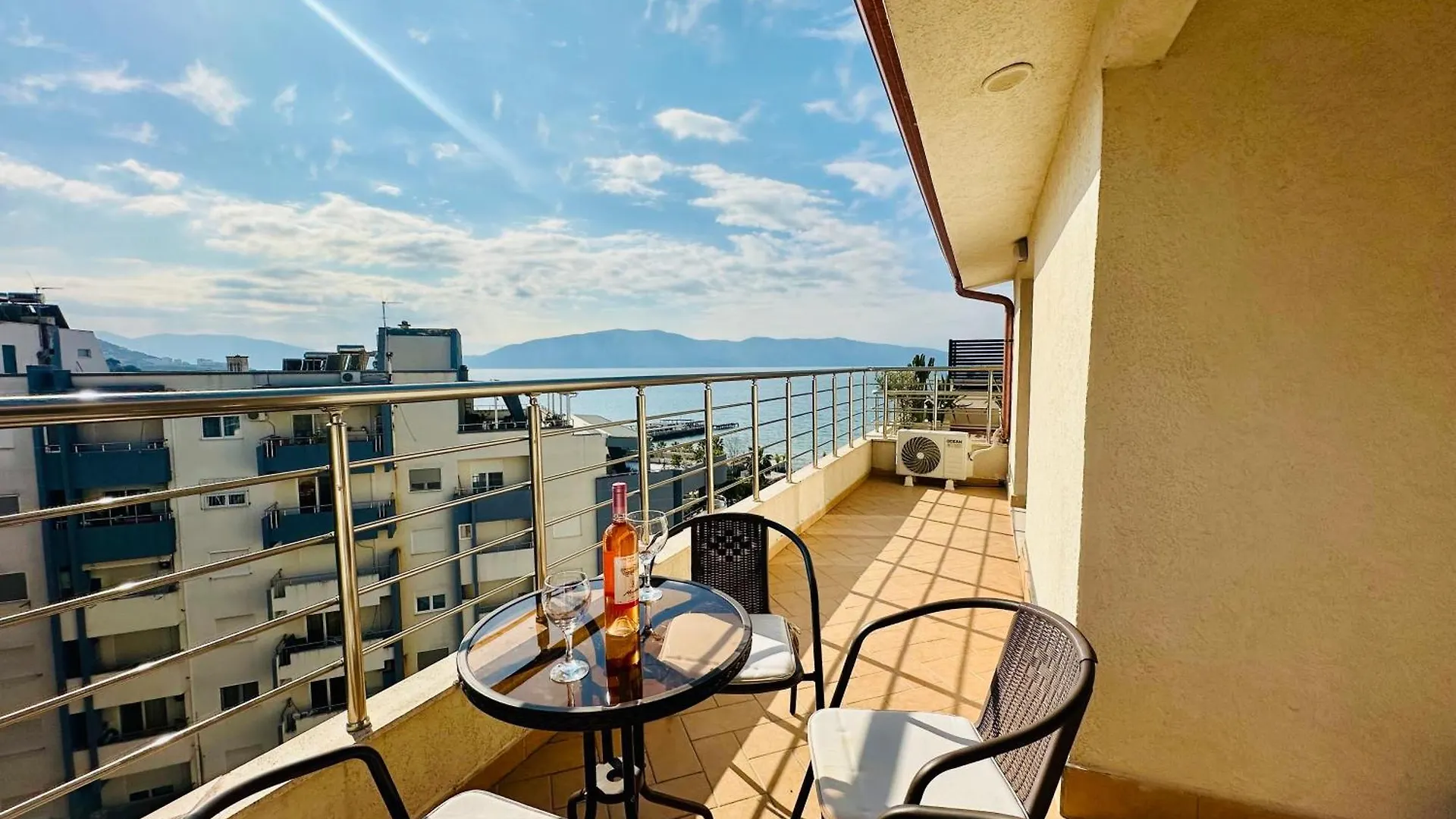 Vlorë Jico Travel - Astera Apartments 0*,  אלבניה